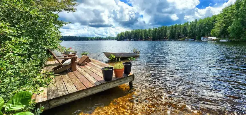 Private Island, 5 Homes, 2 HotTub, Boat -Sleeps 17 - Image 1