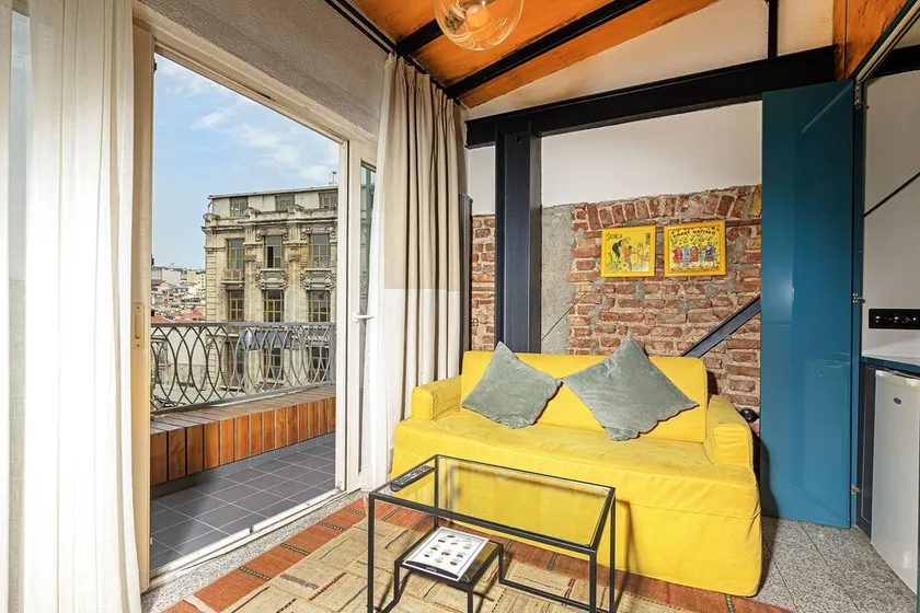 Raven Suite Hotel Taksim - Image 1