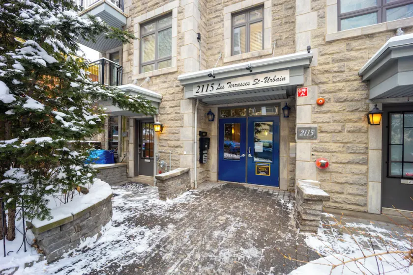 *SPECIAL RATES *  2 bedrooms condo with garage and terrasse - * GREAT LOCATION* - Image 1