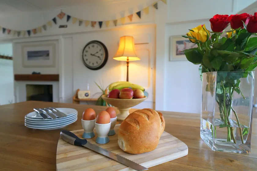 Charming Seaside Home, Full of Character (Old railway carriages) Pet Friendly, - Image 1