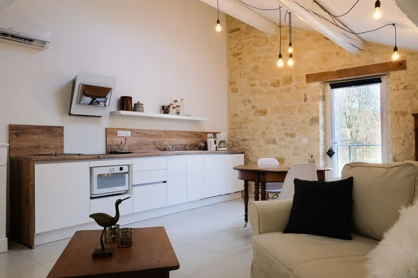 Sommerhus med pool til 2 til 3 pers ds Gard mellem Uzes og Avignon - Image 1