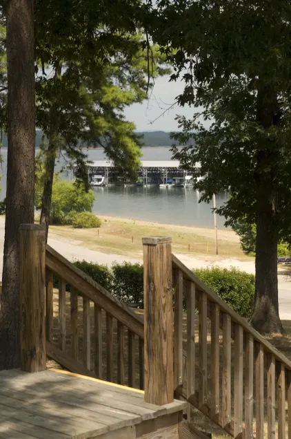 GR12 - Mountain Harbor King Guest Room on Lake Ouachita - Image 1