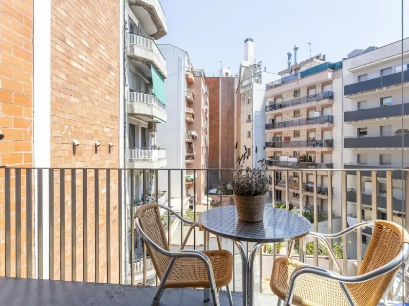 Gotisk kvarter 3 værelser 8 pax med pool og balkon - gratis WiFi - Image 1