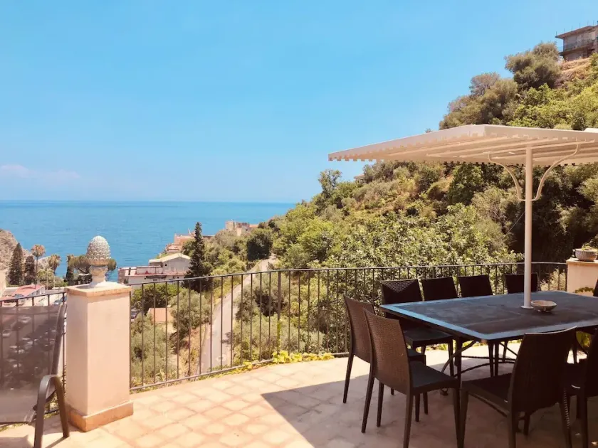 Villa 180sqm Taormina Mare 12 senge - Image 1