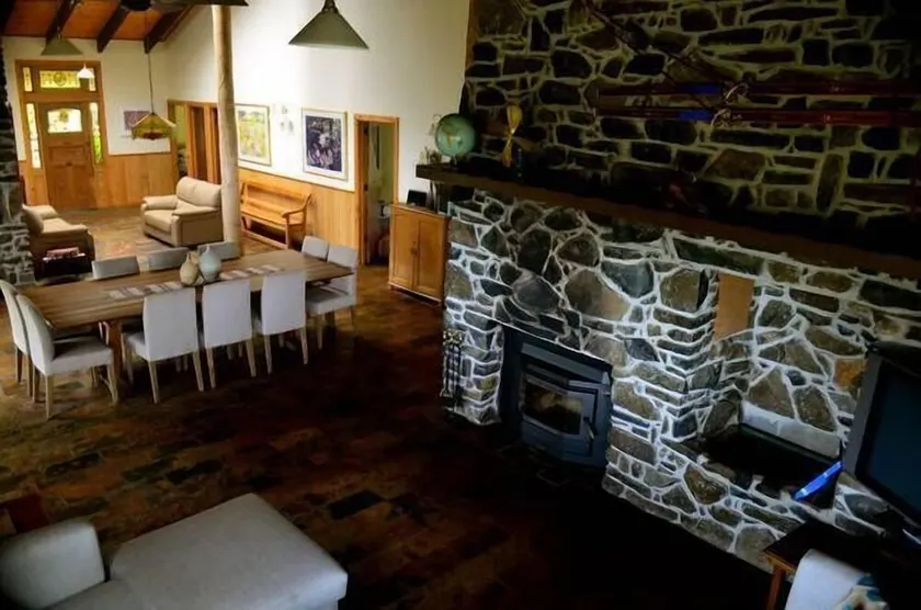 Waratah Hills Homestead - Image 1