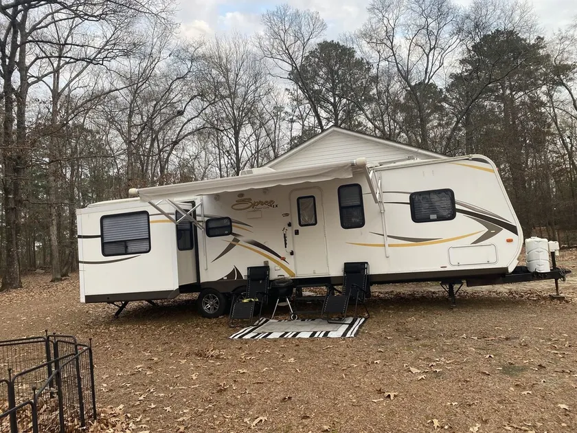 Quiet Getaway in Beautiful North Carolina!! - Image 1