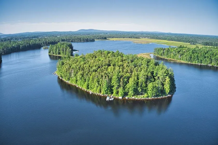 Private Island for family adventure! Cozy cabins, boating, swimming, memories! - Image 1