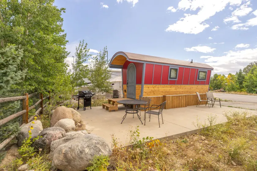 ☆ Magical Gypsy Wagon ☆ Unique Mountain Getaway - Image 1