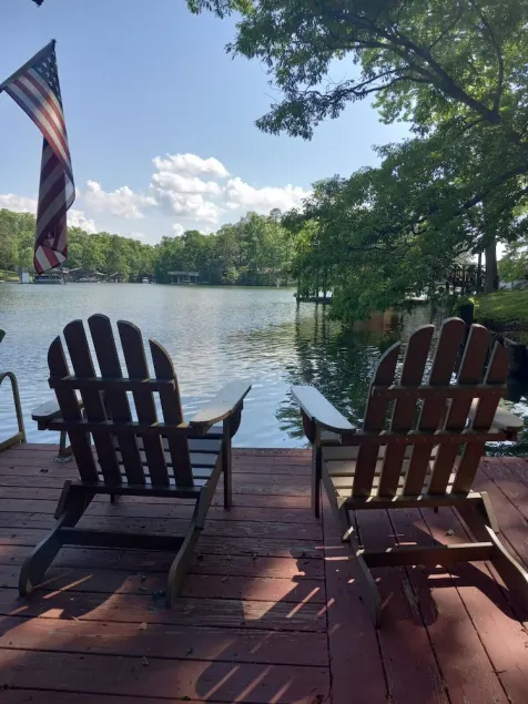 Log Cabin/Cottage on Watts Bar Lake - Image 1