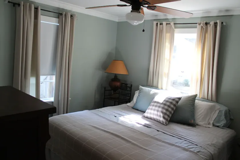 Charming Cottage in the Heart of the Historic District. Wonderful Getaway - Image 1