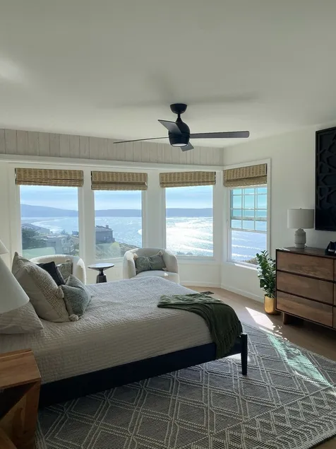 Newly remodeled home with amazing ocean views - 3 min from beach! - Image 1