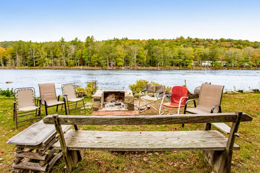 Beautiful waterfront home with hot tub & firepit - right on the river's edge - Image 1