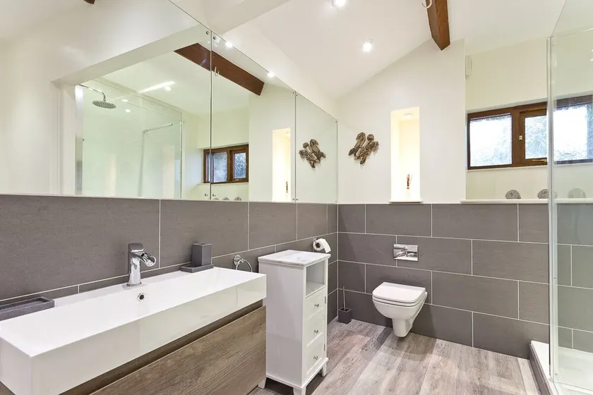 Large, Luxury house. Peaceful location in Cartmel. Large garden. EV Charger - Image 1