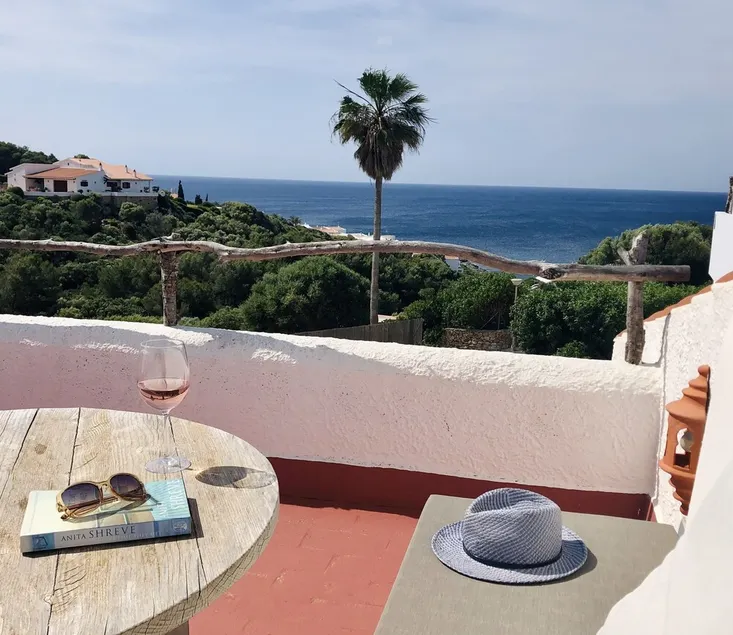 Villa Hibiscus - sea view, private pool, close to beach & restaurants, AC & wifi - Image 1
