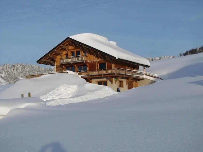 Chalet de carácter, 10 personas, cerca de las pistas de esquí, vista impresionante - Image 1