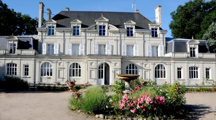 EMPLACEMENT BUCOLIQUE DE CAMPING dans le parc du château - Attention tente, matériels et électricité non fournis - Image 1
