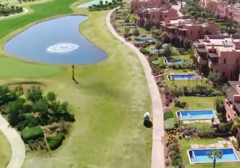 magnifik villa i Jardins de l Atlas golfanläggning i Marrakech - Image 1