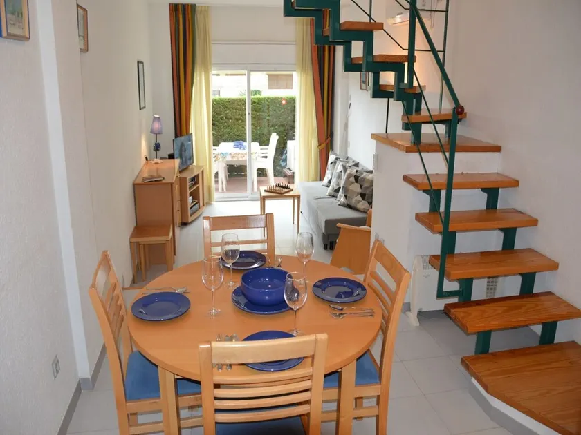 Duplex Apartment Mar D'or 018 with Shared Pool, Terrace & Wi-Fi - Image 1