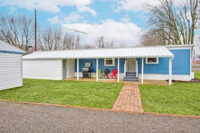Newly remodeled 3 bedroom, 1 bath Lake getaway home. - Image 1