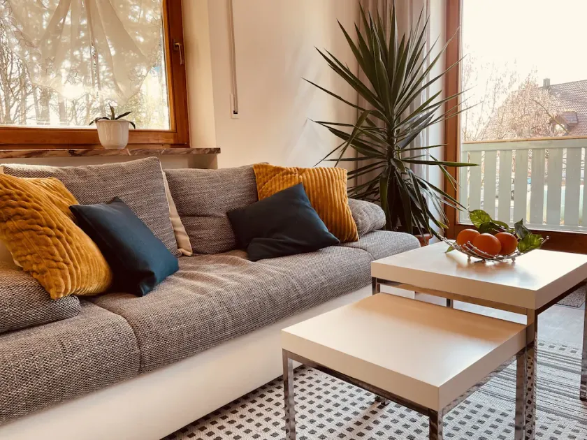 Newly renovated with south-facing balcony - large bathroom and large dining area - 65 sqm - Image 1