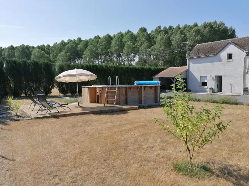 Cottage with enclosed garden and wood stove in Touraine - Image 1