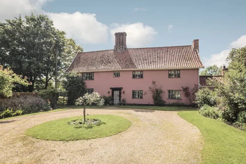 ABBEY FARM - MAISON MENTIONNEE AU 16EME SIECLE EN MILIEU RURAL DANS SES PROPRES TERRAINS - Image 1