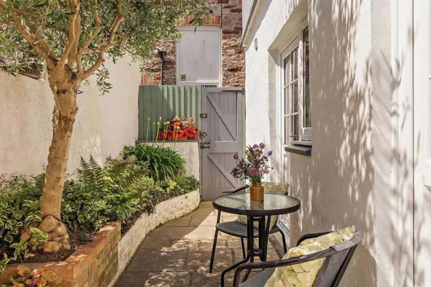 Ivy Cottage - Image 1
