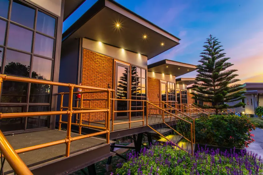 Mossview Resort - Image 1