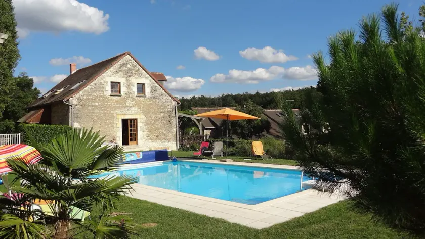 Haven of peace, sweet home, swimming pool, 7 beds between Tours and Poitiers - Image 1