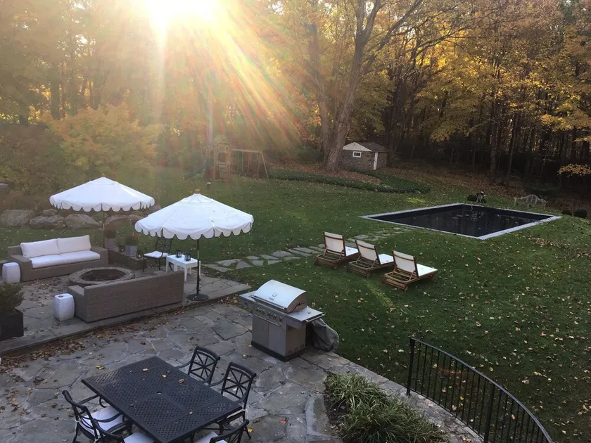Summer getaway with Pool and  Fully stocked Chef's Kitchen - Image 1