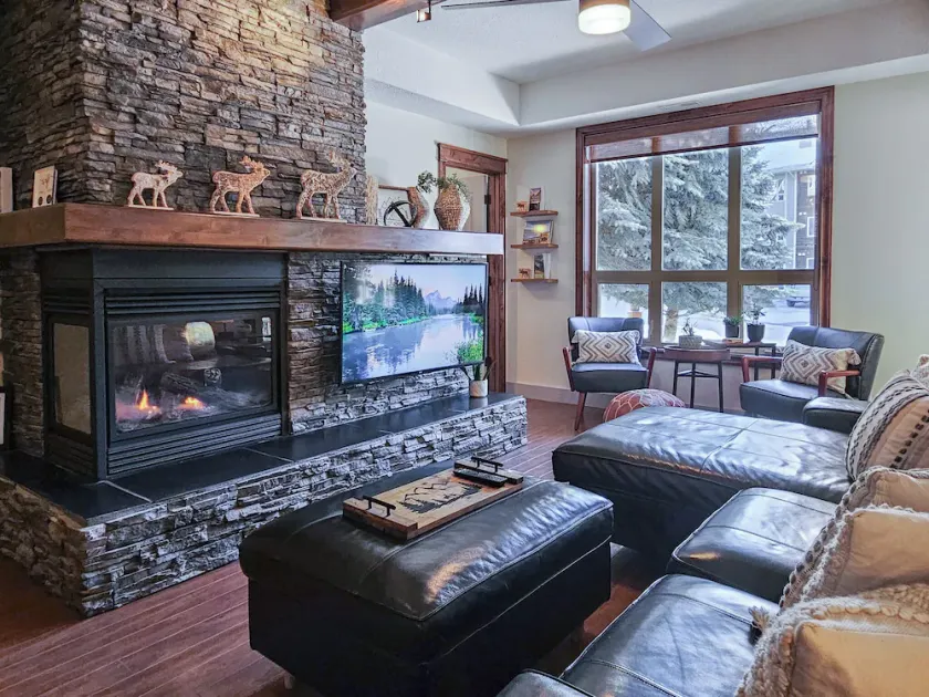 Natures Retreat - Pool & Hot Tub - Spacious Patio - Image 1
