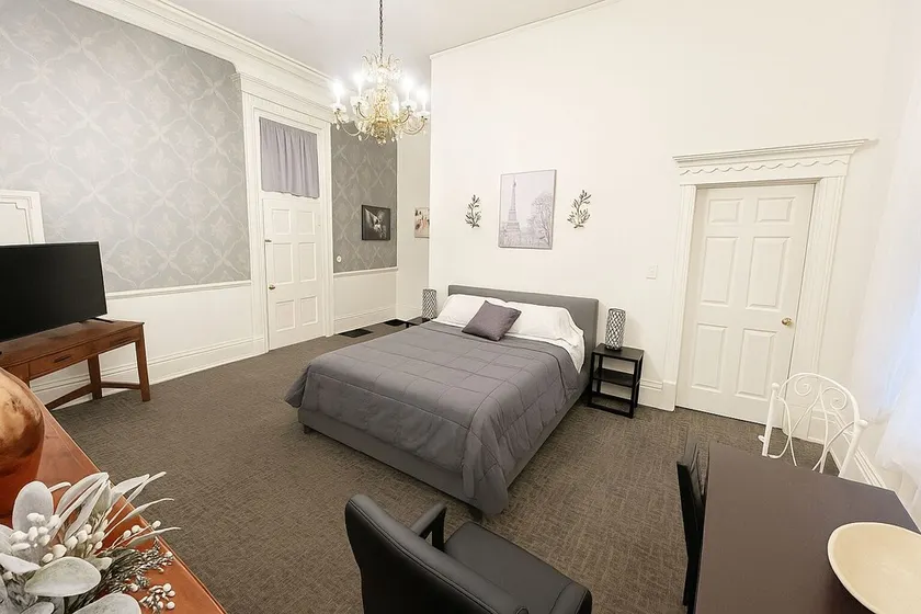 Cozy, and private apartment near Lake Shelbyville - Image 1