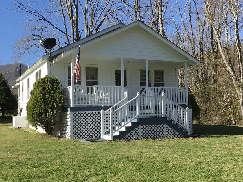 Grist Mill Crossing Cottage, Stecoah Valley, NC - Image 1
