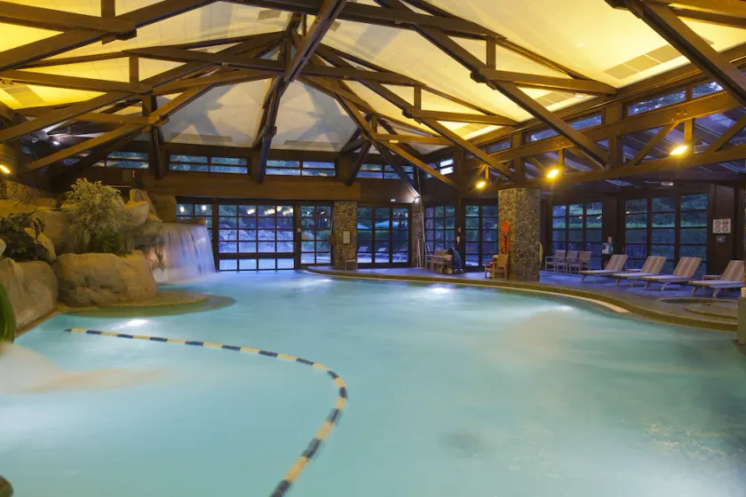 Disney Sequoia Lodge - Image 1