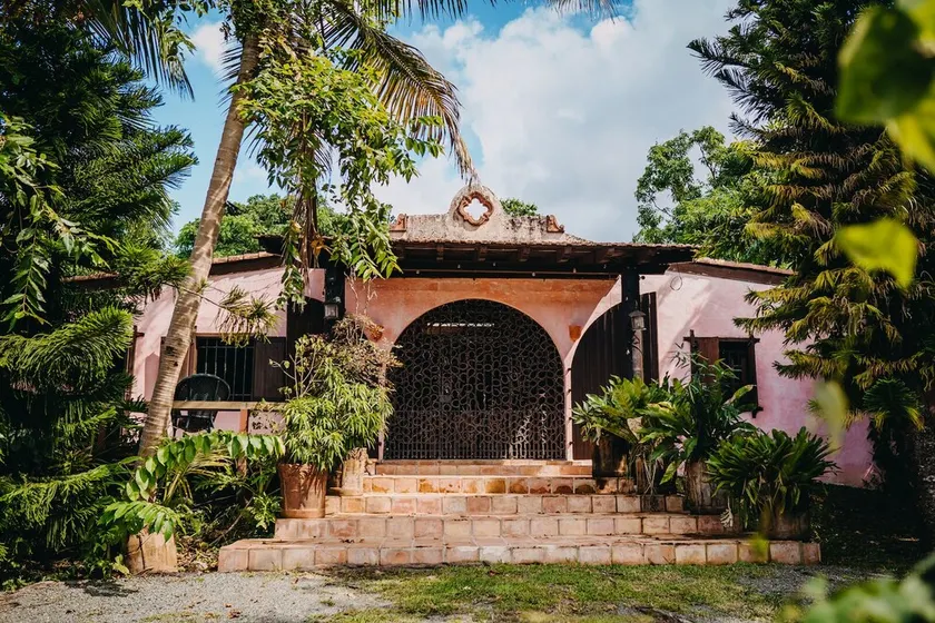 Villa Loma Sol - a Luxurious Hacienda surrounded by Nature - Image 1