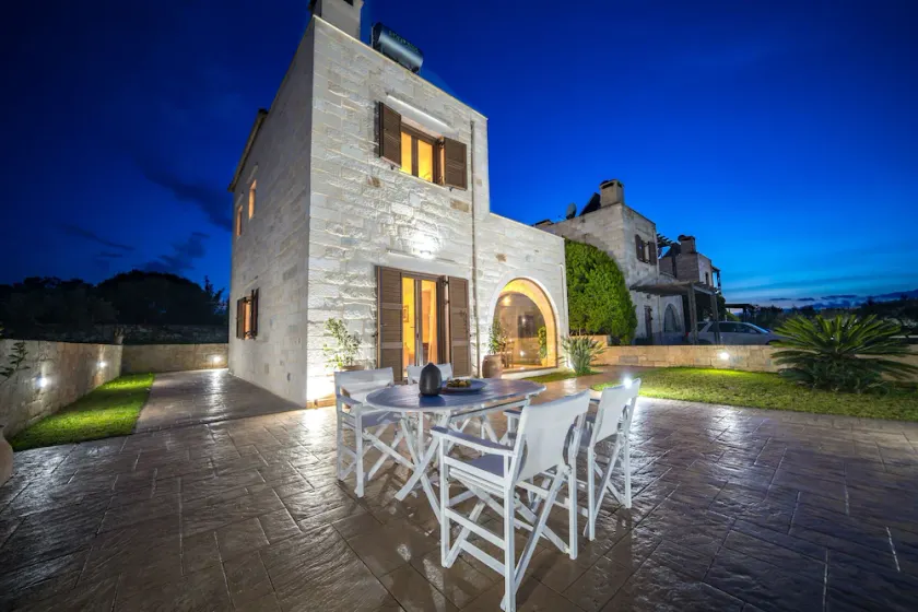 Luxury Rural Escape - Image 1