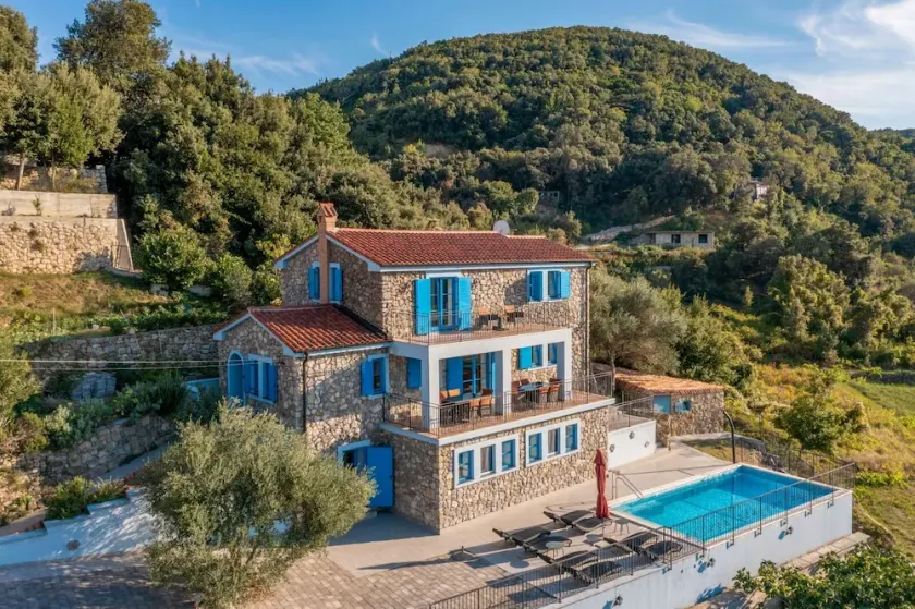 Ferienhaus in Supetarska Draga mit Meerblick, Terrasse, Klimaanlage, W-LAN (890-1) - Image 1