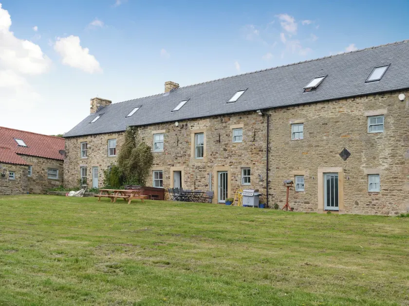 6 bedroom accommodation in Wolsingham, near Stanhope - Image 1