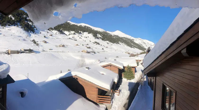 Casita de madera a Peu del Riu Incles - Sol y Nieve - Parking incluido - Image 1