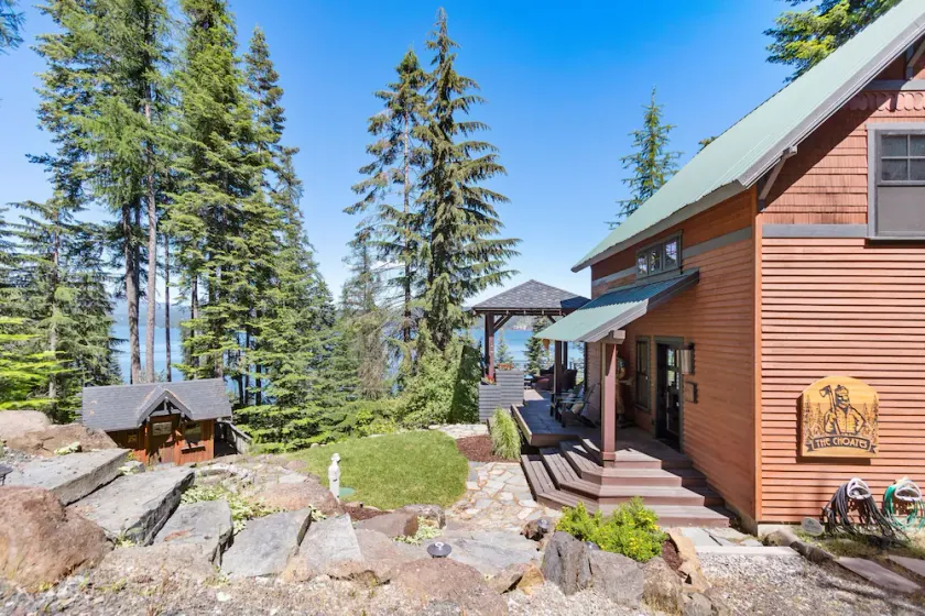 Lakeview cabin near Harrison with firepit - Image 1