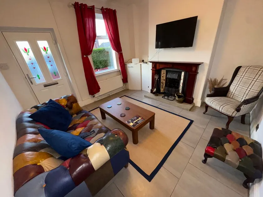 a quiet semi rural property located in bolsover - Image 1