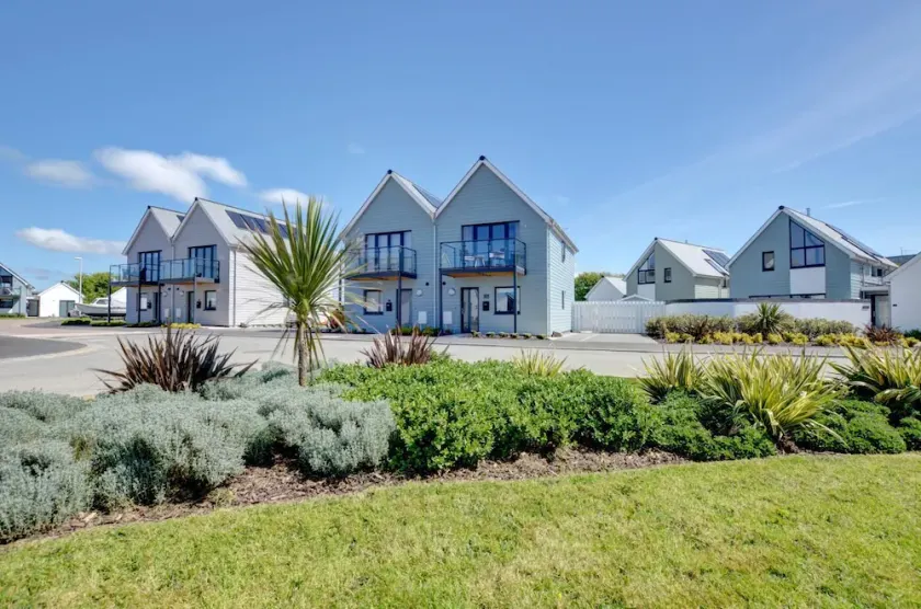 2 Bed in Westward Ho oc-looko1 - Image 1