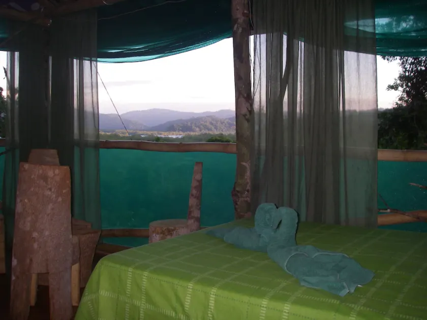 Isla Violin Eco Lodge - Image 1