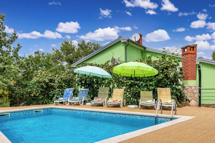 Neue, moderne, tier- und familienfreundliche Villa mit Pool - Image 1