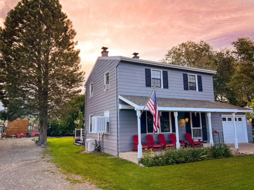 Utah Small Town Getaway - Image 1