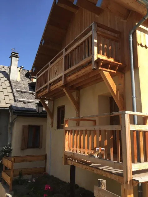 VAKKER BERG CHALET SERRE CHEVALIER PÅ Foden af skråninger FULL SY - Image 1