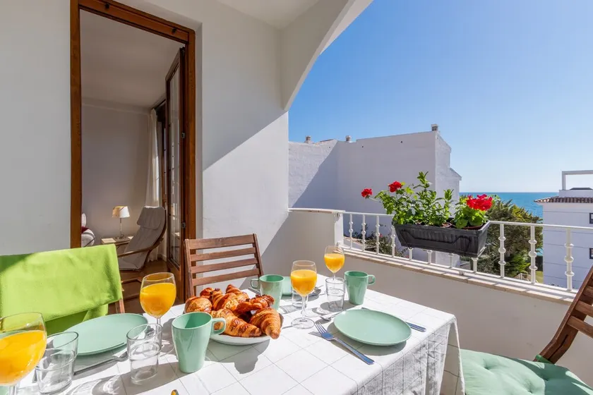 Apartment 'Luz de Altea' with Sea View, Pool, Wi-Fi, Balcony & Terrace - Image 1