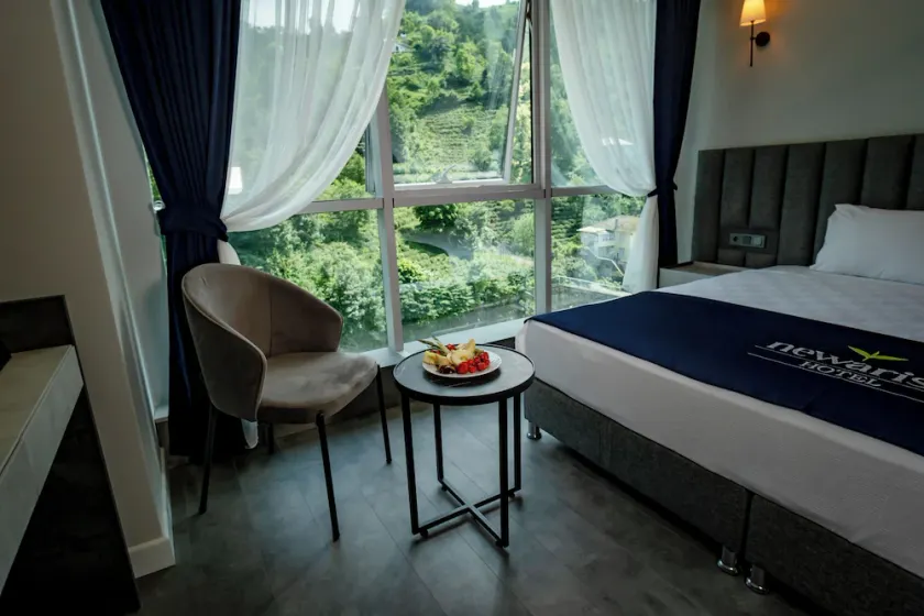 Newarise Hotel - Image 1