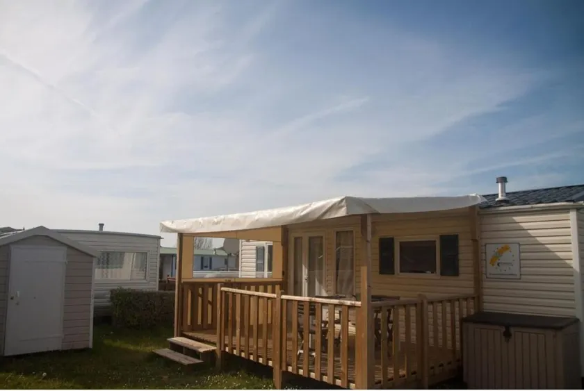 Mobil-home 500 m de la mer Avec Jardin à L'abri des Regards - Image 1
