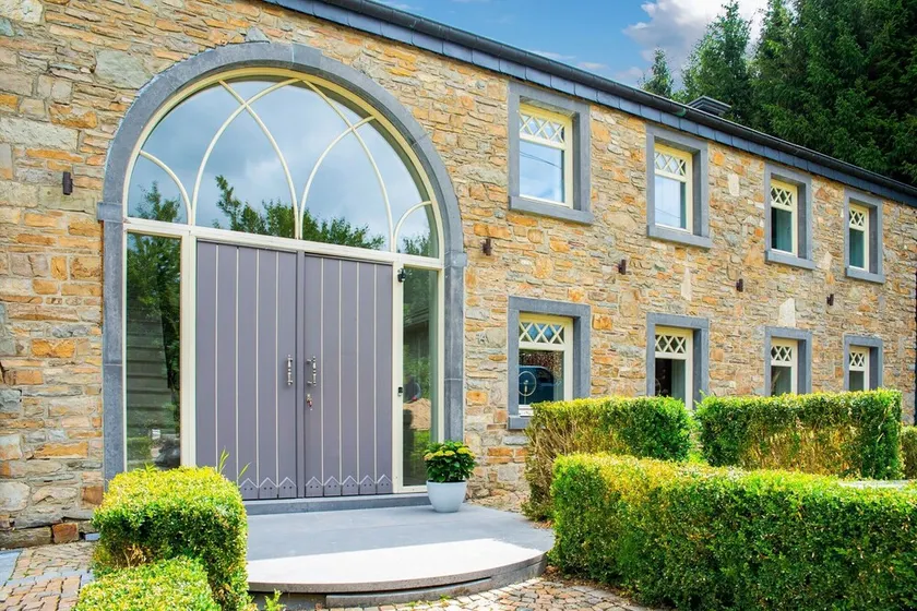Majestic Holiday Home in Manhay with Private Swimming Pool - Image 1